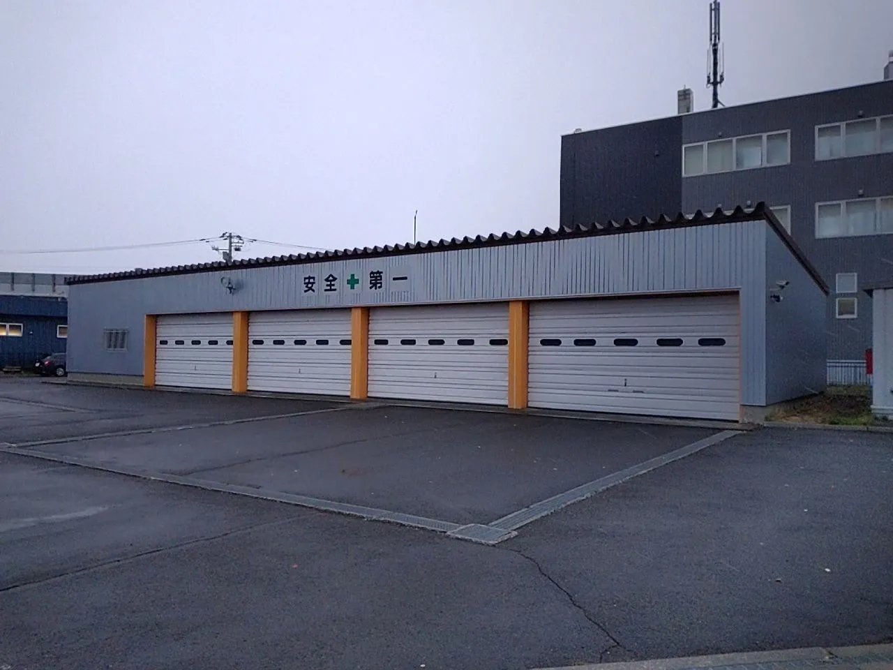 東部下水管理センター車庫改修工事